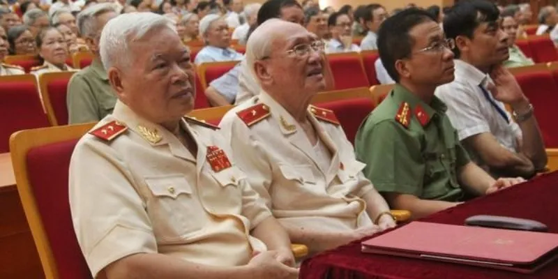 Viết cảm nhận về sản phẩm và dịch vụ của LeadViet